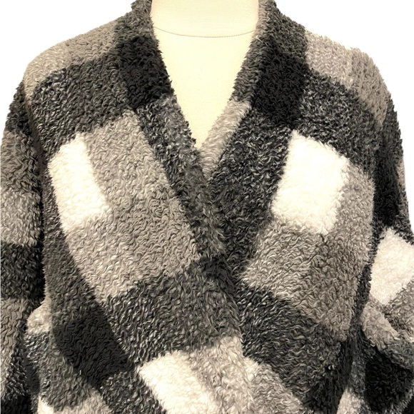 Berkshire OS Plaid Poncho NWOT - Picture 2 of 16